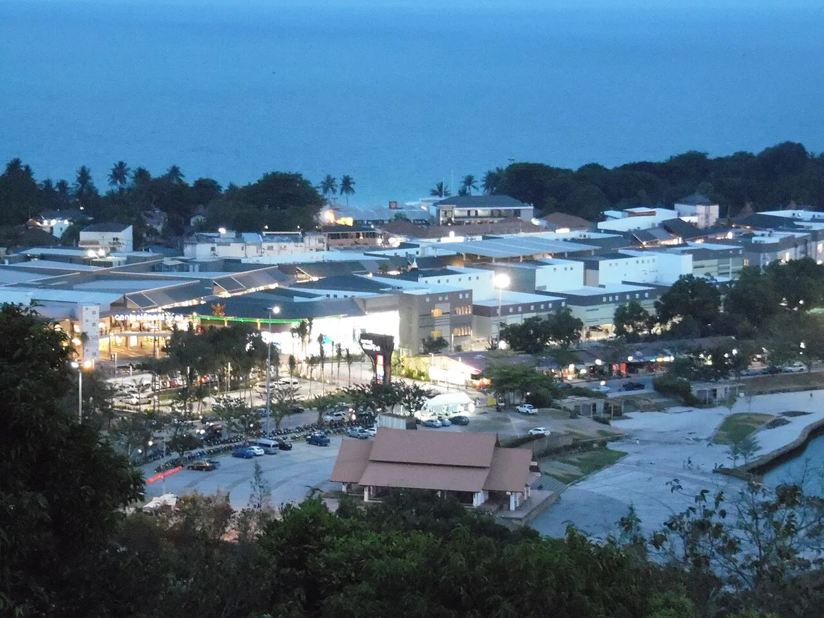 Central Festival Samui вечером, общий вид сверху