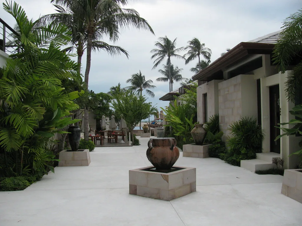 Двор и корпуса Elements Boutique Resort & Spa на Самуи